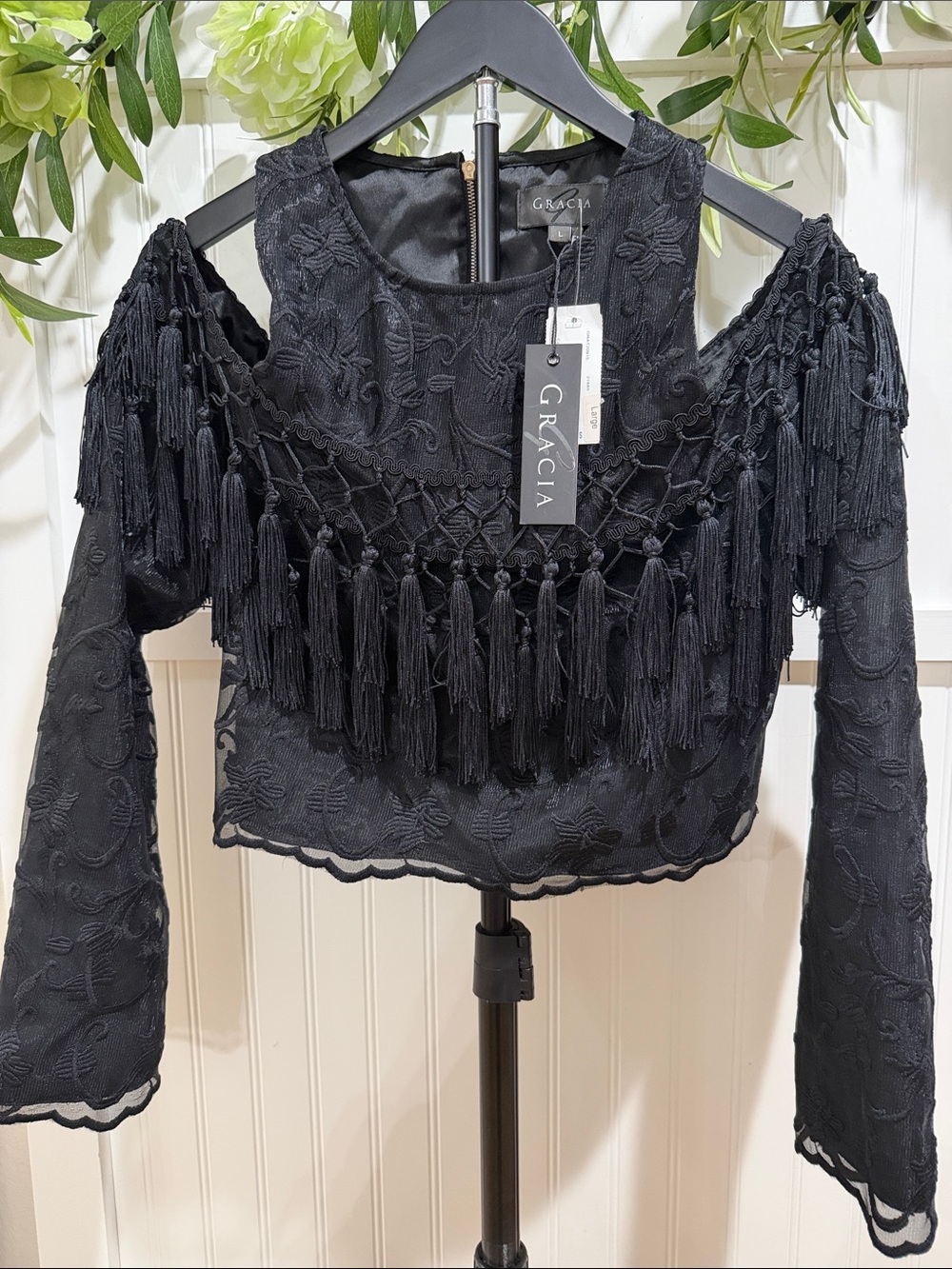 NWT! #966 GRACIA Black Cold-Shoulder Lace Overlay w Tassel Fringe FABULOUS!!